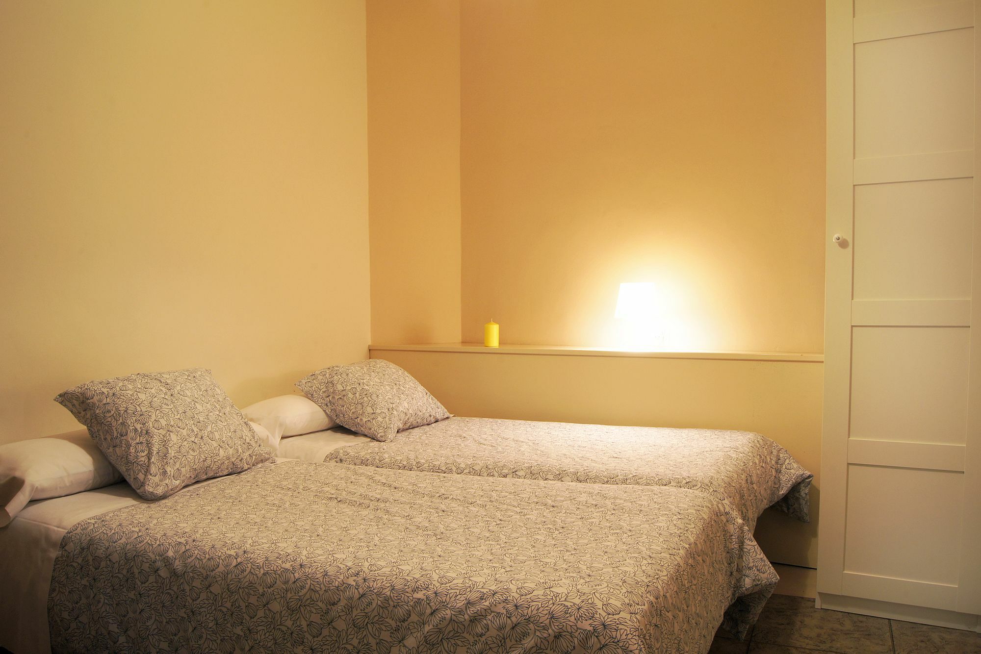 Hostal Alistana Μαδρίτη Εξωτερικό φωτογραφία