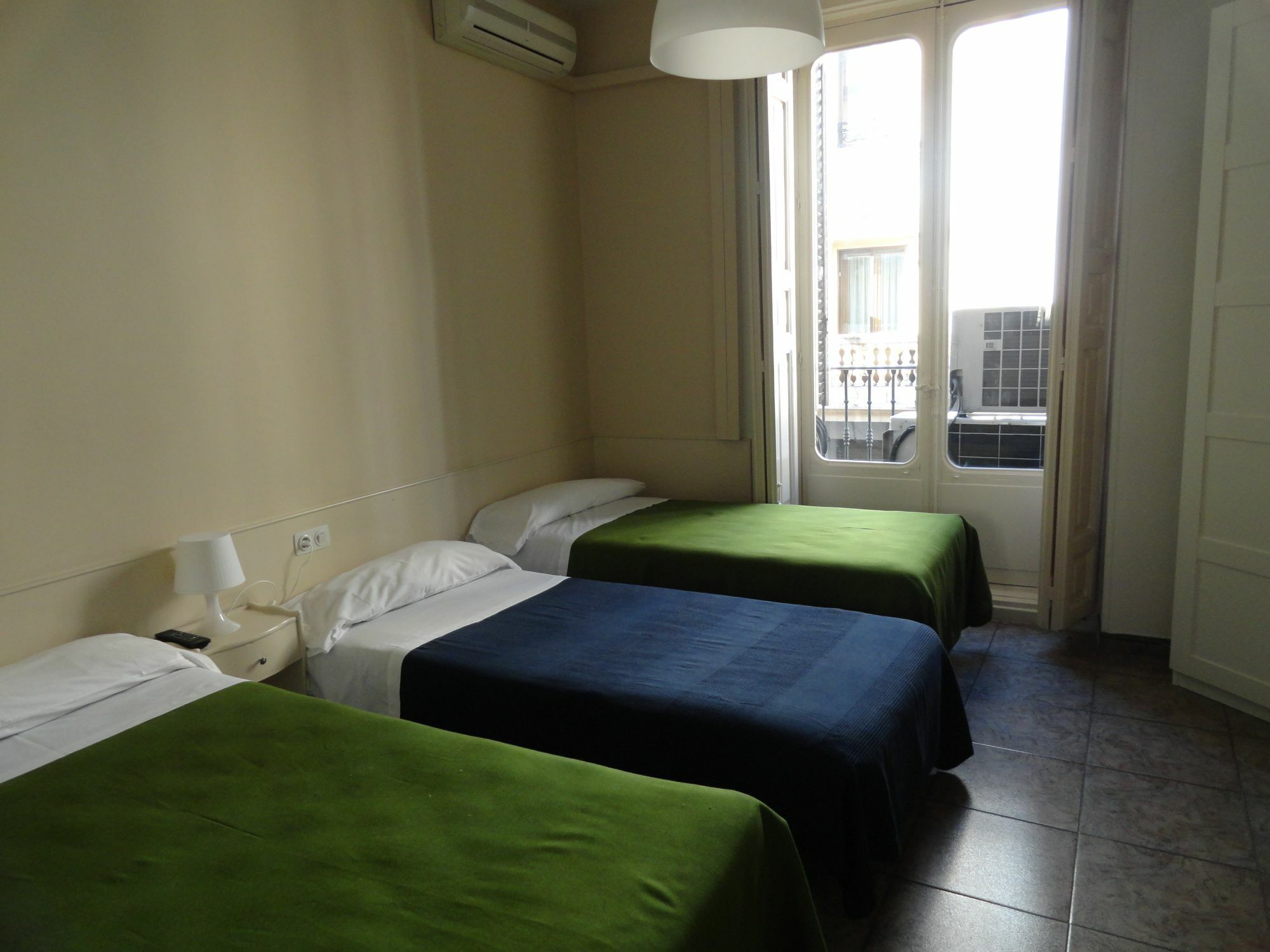 Hostal Alistana Μαδρίτη Εξωτερικό φωτογραφία