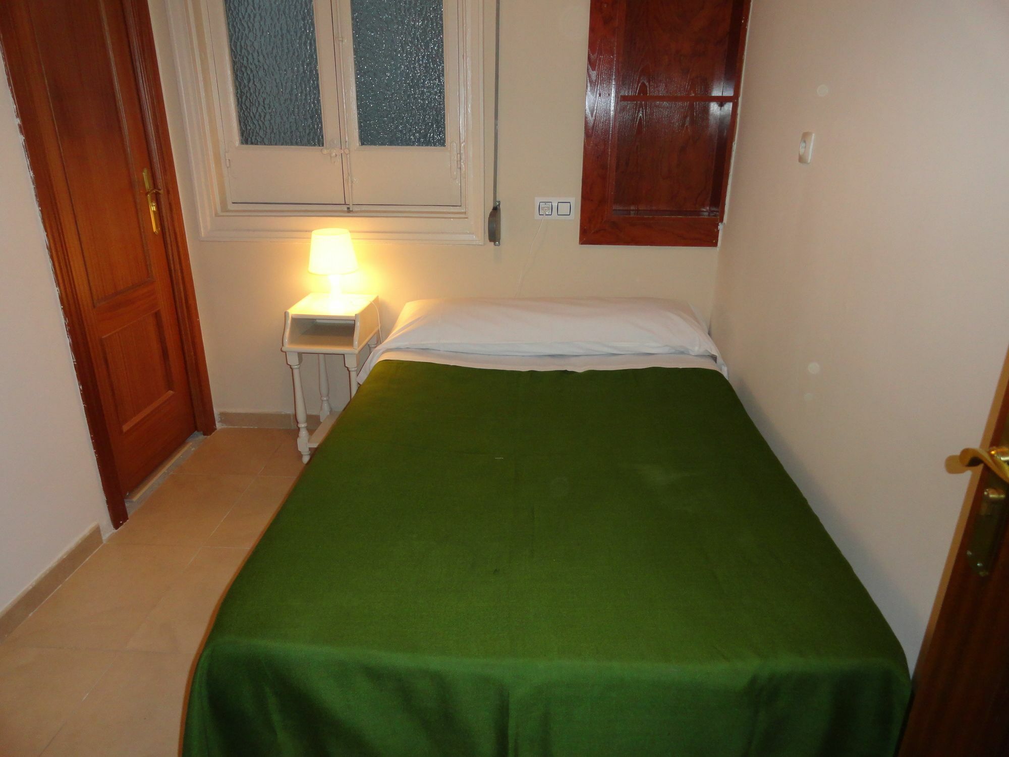 Hostal Alistana Μαδρίτη Εξωτερικό φωτογραφία