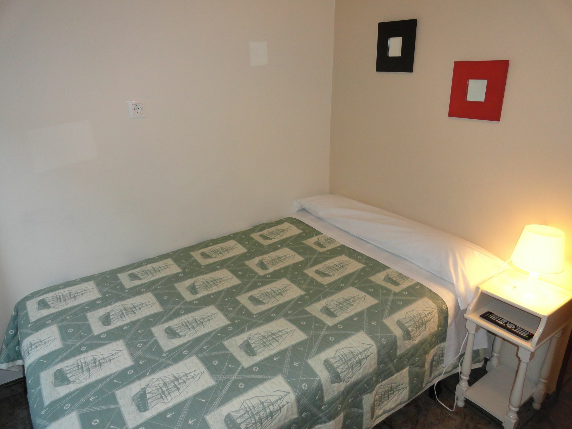 Hostal Alistana Μαδρίτη Εξωτερικό φωτογραφία